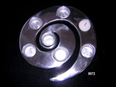 PORTA VELA ESPIRAL 7 VELAS / SPIRAL LUCKY 7 TEA CANDLE HOLDER